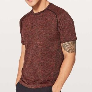 lululemon athletica Men's Heathered Burgundy Short-Sleeve Tee